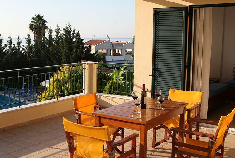 Il Villaggio Храни Экстерьер фото